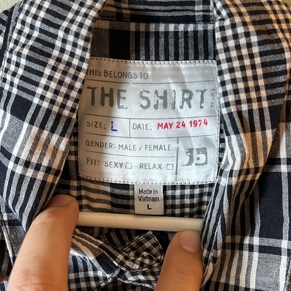 Button  down - Picture 3 of 3